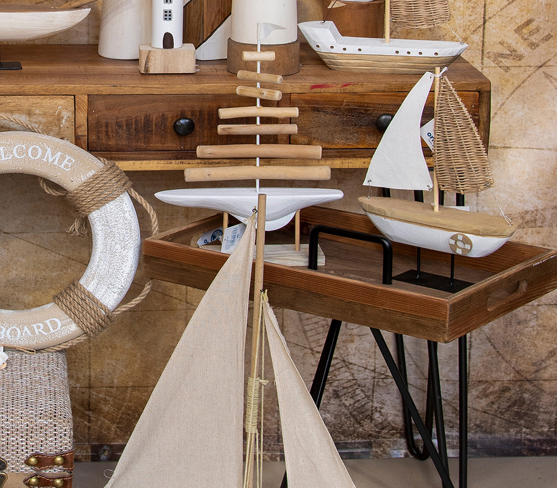 Marin Segelboot-Tischdekoration aus Holz – DECOR PETIT